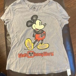 Walt Disney World Mickey Mouse Tee womens size medium in gray